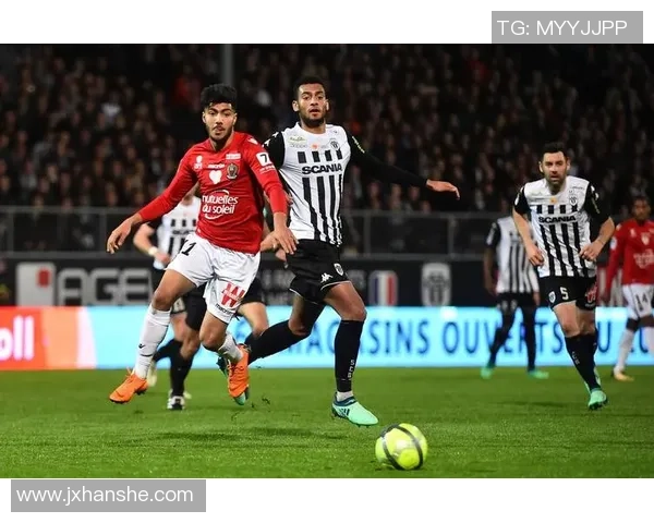 法甲十六日昂热对阵波尔多赛事分析及亚盘走势解读