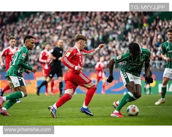 穆勒:看拜仁的竞赛是一种享用,卡尔正努力提高并享用竞赛